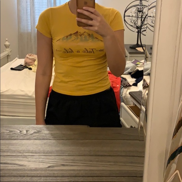 Belk yellow t shirt - Picture 2 of 2